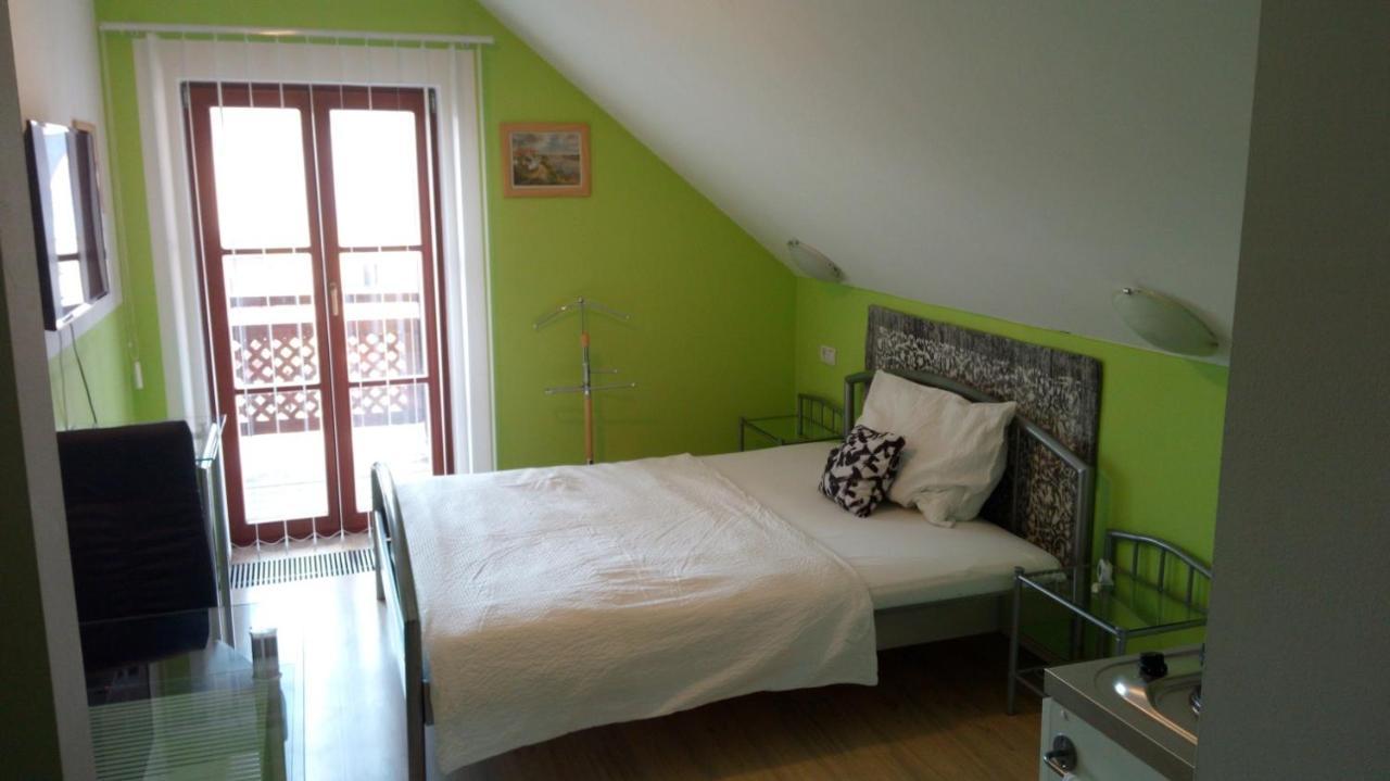 Kadaň Apartments U Kasny מראה חיצוני תמונה